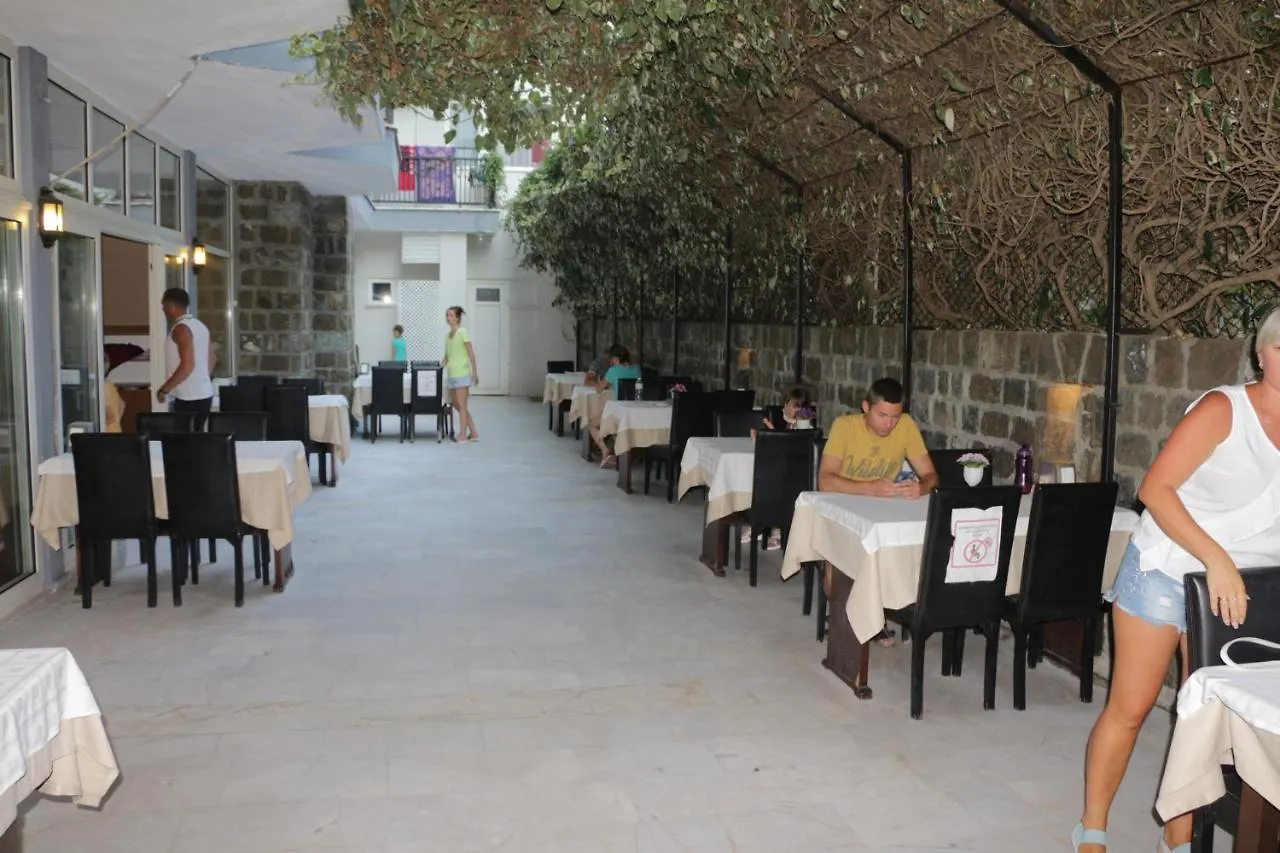 Zeus Turunc Hotel
